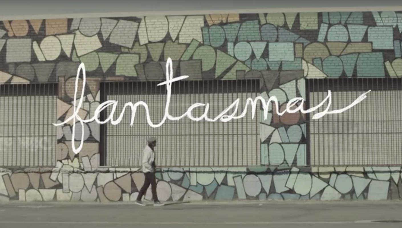 Clemente Castillo singing live